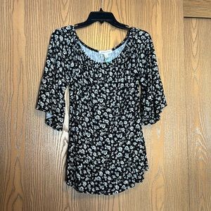 Moon & Sky Jeneane Off the Shoulder Flutter Sleeve Knit Top